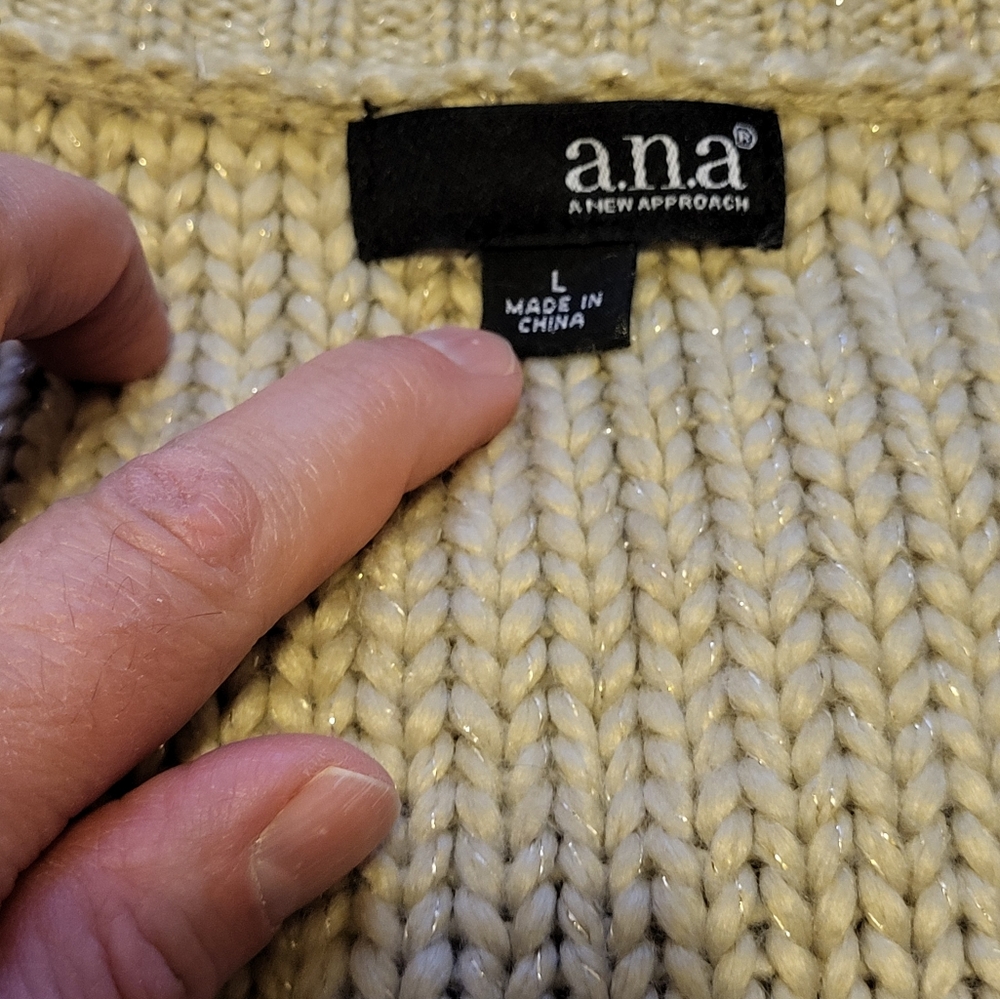 A.N.A. cream crew neck sweater with a cable knit pattern with flecks of gold - Picture 3 of 10
